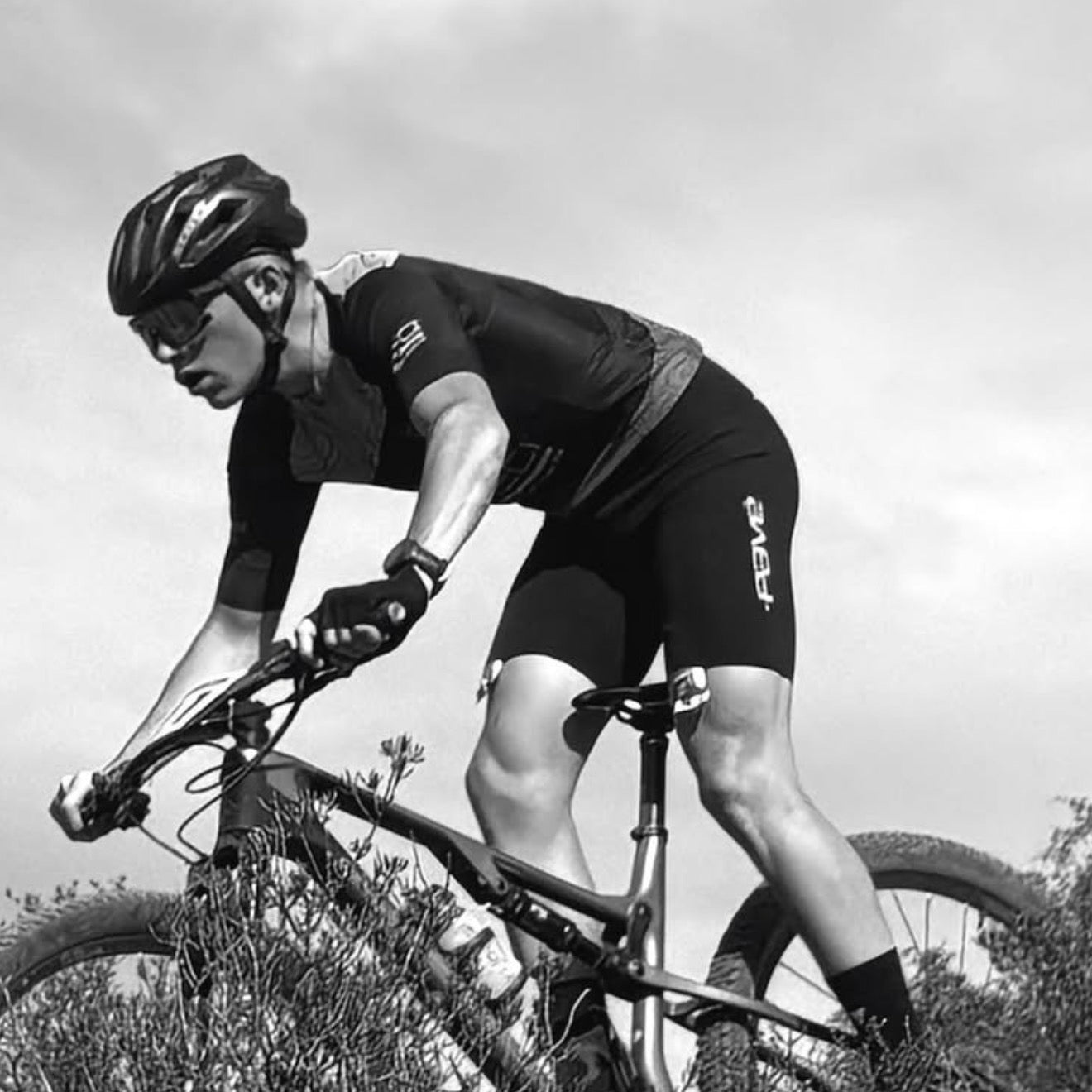Pavé Sports kit